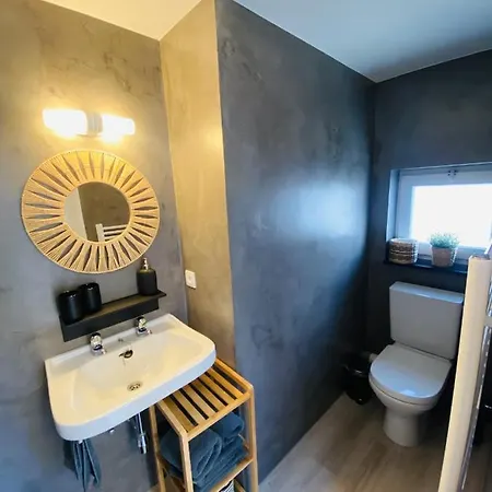 Lovely, Renovated Appartment, Near The Beach. * デ ハーン