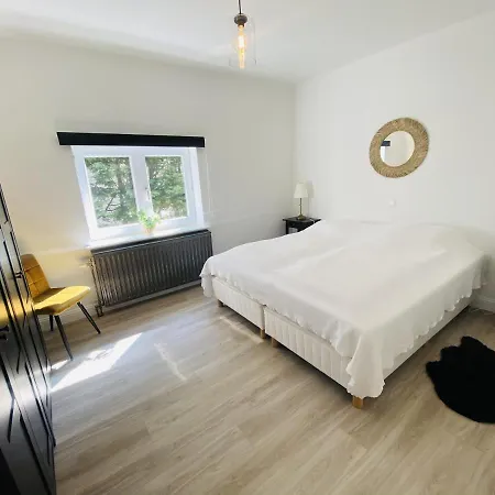 Daire Lovely, Renovated Appartment, Near The Beach. *