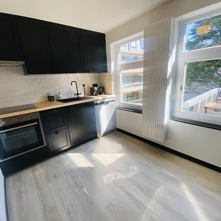 アパート Lovely, Renovated Appartment, Near The Beach. *